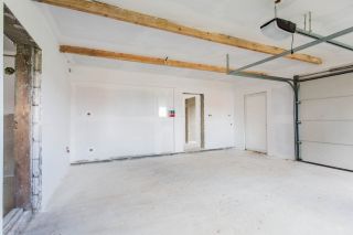 Uroczy | stan deweloperski | technologia tradycyjna
Dom na sprzedaż
Powierzchnia: 214,80 m2
Rok budowy: 2020
CHECHŁO / OLKUSZ